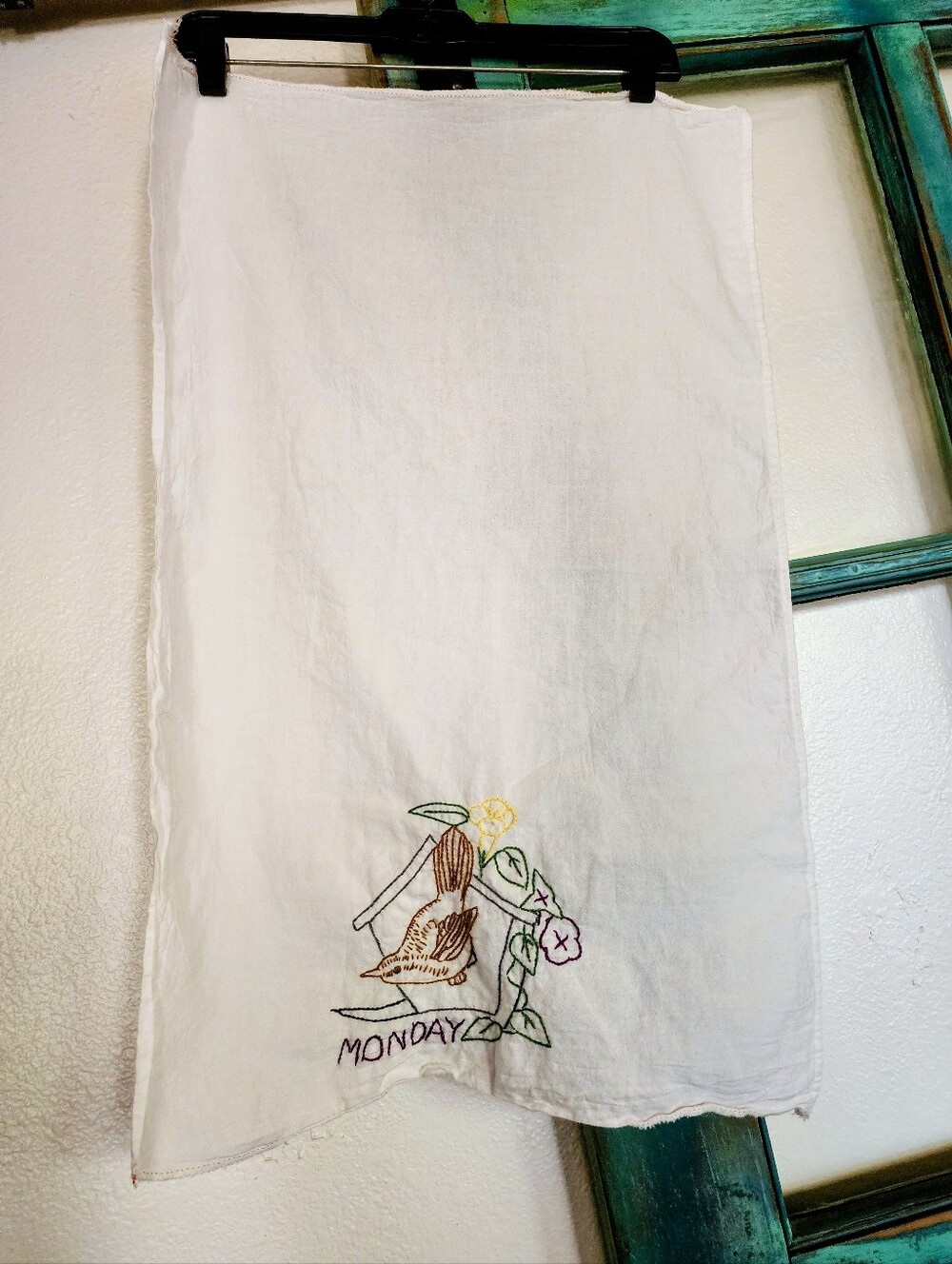 8 Vintage Embroidered Birds & Day Of The Week White Tea Towels